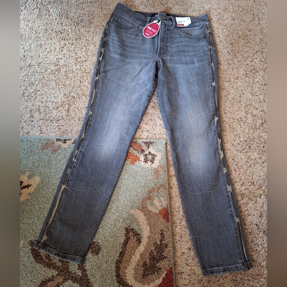 NWT Express Denim Perfect Jeans High Rise Cropped Legging Women's Size 6 - Picture 1 of 5